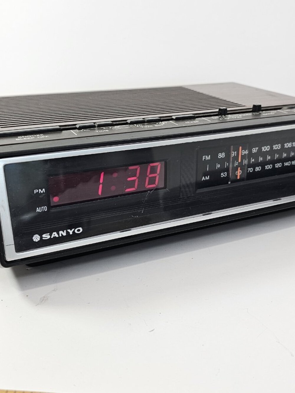 Working Alarm Clock Radio Sanyo RM5100 AM FM Vintage Tested Clean